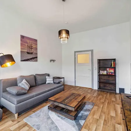 Up To 4 People Center Water Netflix Apart Otel 4*