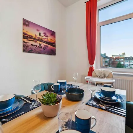 Aparthotel Up To 4 People Center Water Netflix