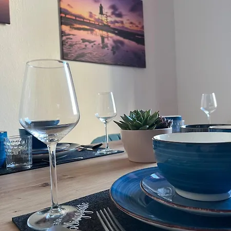 Up To 4 People Center Water Netflix Wilhelmshaven