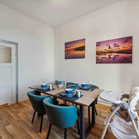 Aparthotel Up To 4 People Center Water Netflix Wilhelmshaven