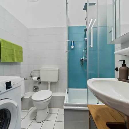 Up To 4 People Center Water Netflix Aparthotel Wilhelmshaven
