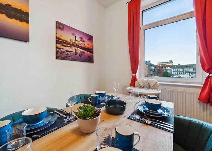 Aparthotel Up To 4 People Center Water Netflix